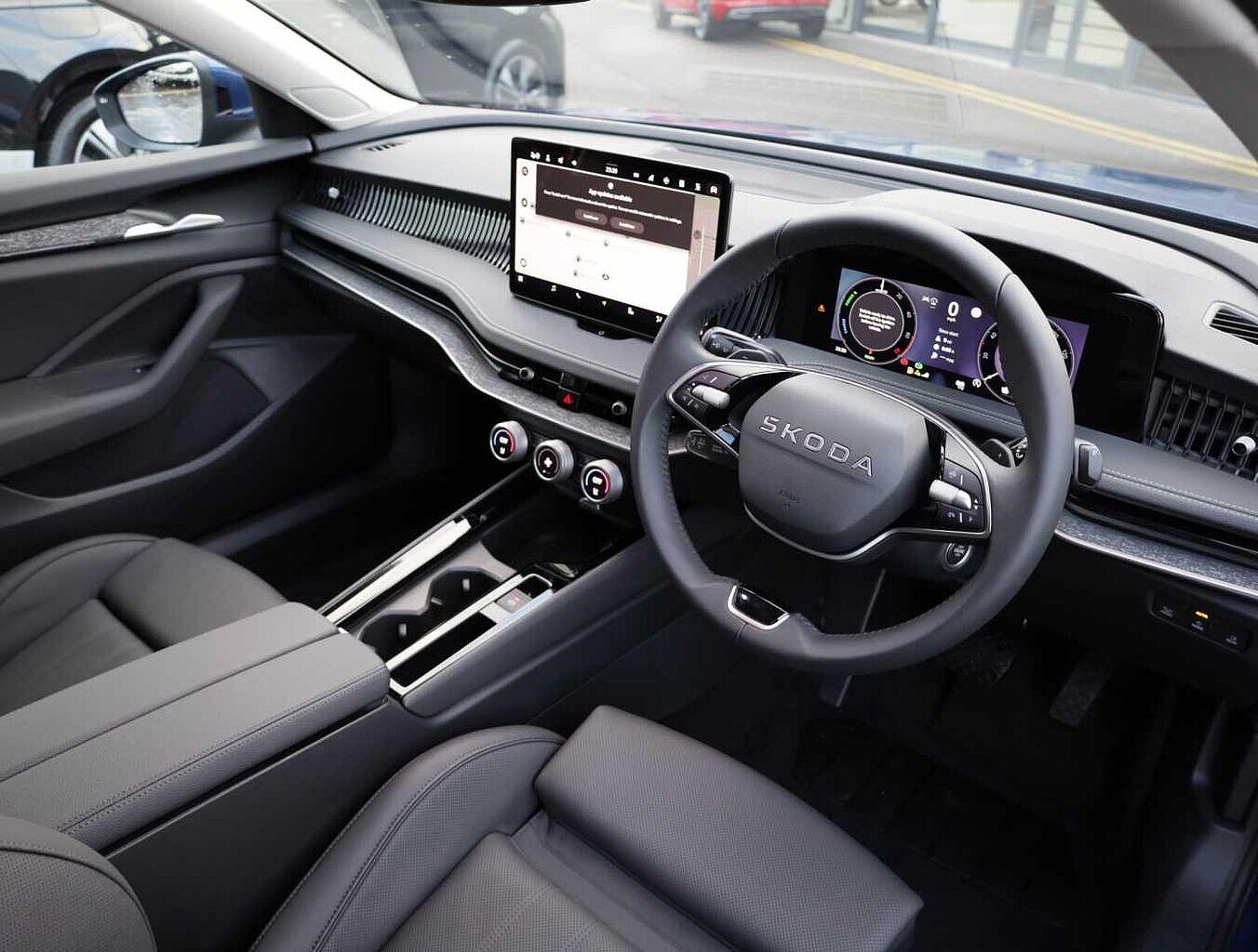 Used Skoda Superb 2025 for sale - 77179311: Photo 2