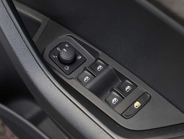 Used Skoda Karoq 2022 for sale - 76286700: Photo 11
