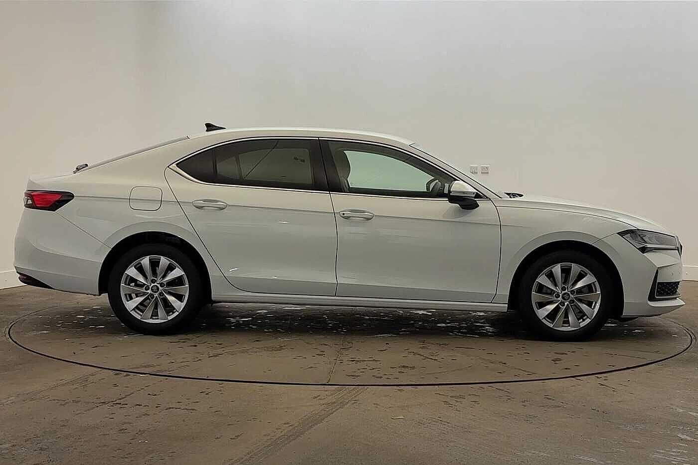 Used Skoda Superb 2025 for sale - 77567655: Photo 4