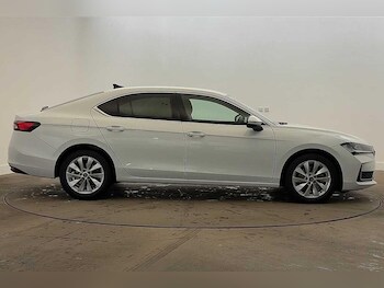 Used Skoda Superb 2025 for sale - 77567655: Photo