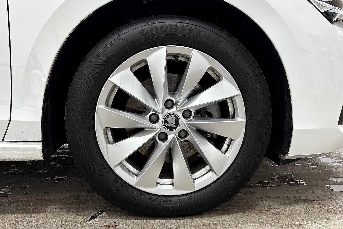 Used Skoda Superb 2025 for sale - 77567655: Photo 5