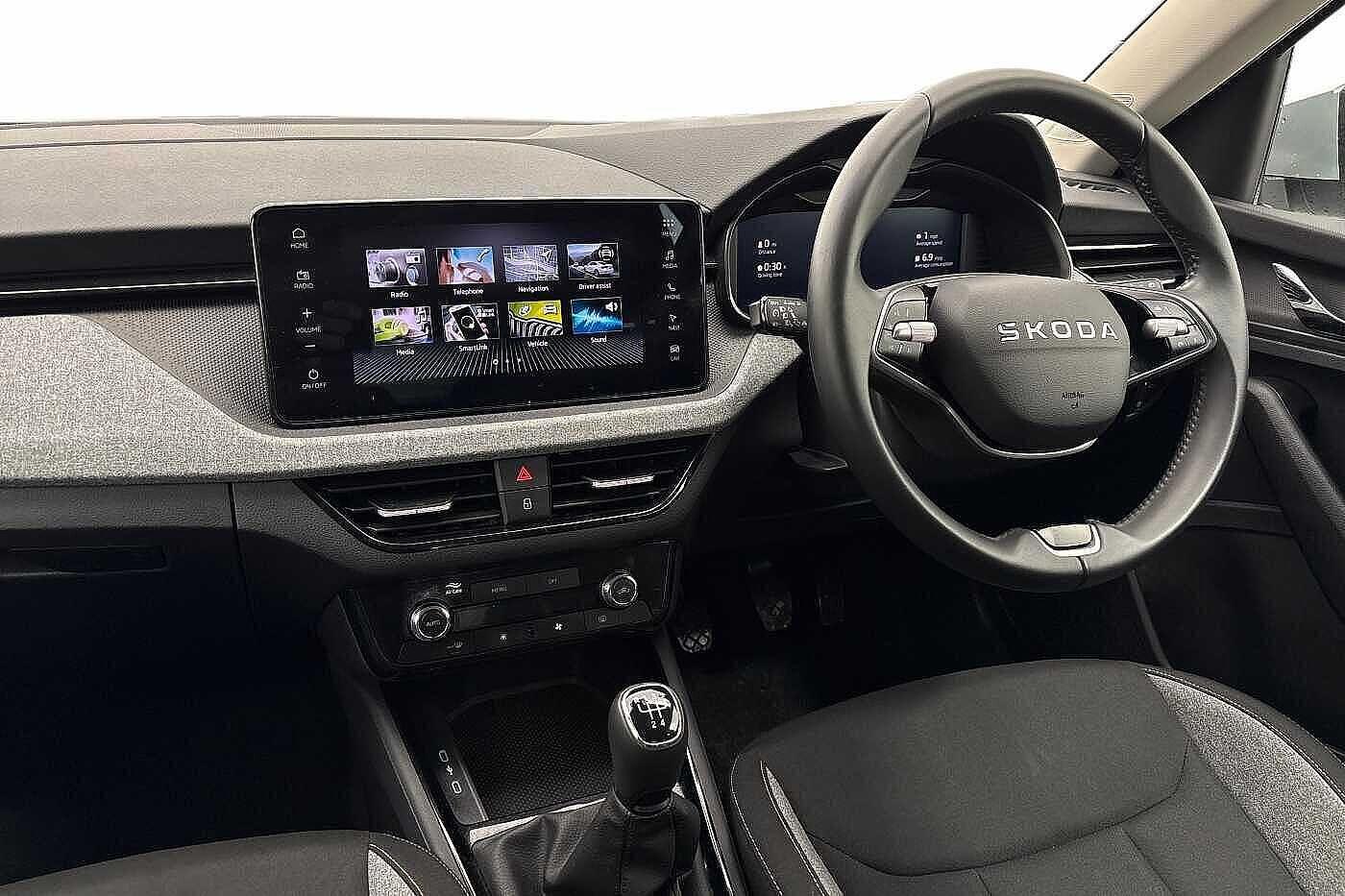 Used Skoda Kamiq 2025 for sale - 77873540: Photo 2