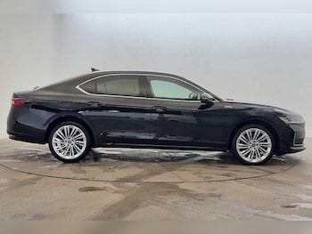 Used Skoda Superb 2025 for sale - 77294797: Photo