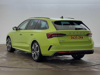 Used Skoda Octavia 2025 for sale - 78235780: Photo