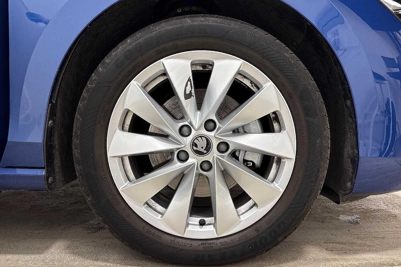 Used Skoda Superb 2025 for sale - 77567654: Photo 5