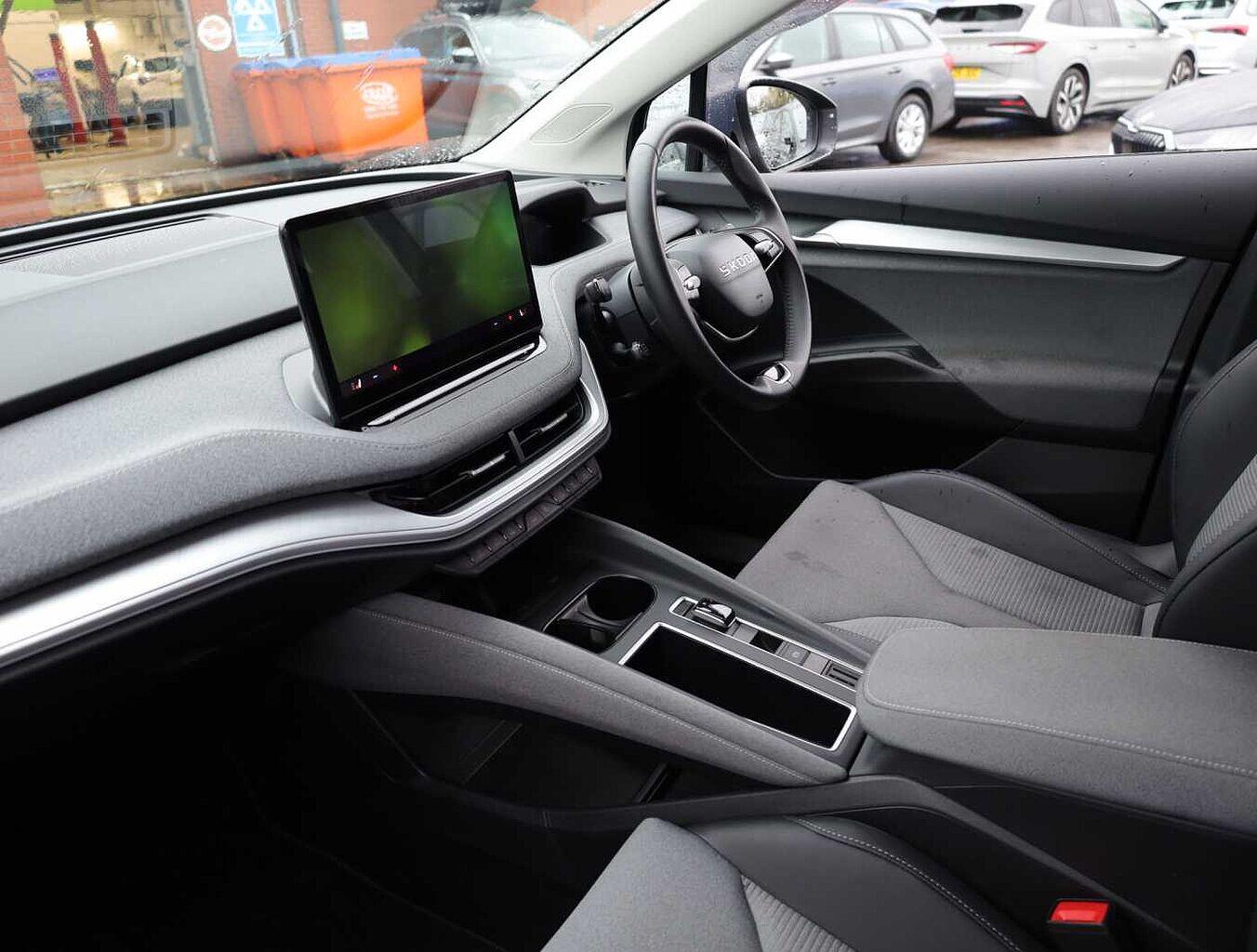 Used Skoda Enyaq 2025 for sale - 76679076: Photo 2