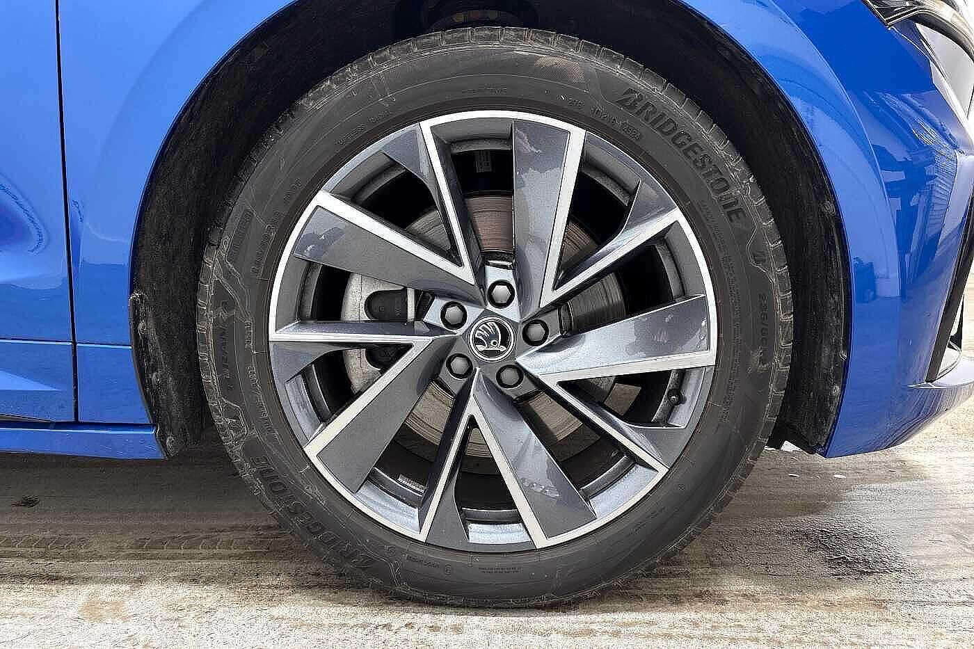 Used Skoda Enyaq 2025 for sale - 76774742: Photo 5