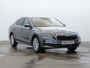 2024 (24) - 1.5 TSI 150 First Edition 5dr