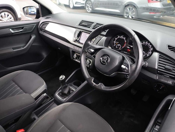 Used Skoda Fabia 2021 for sale - 76286705: Photo 2