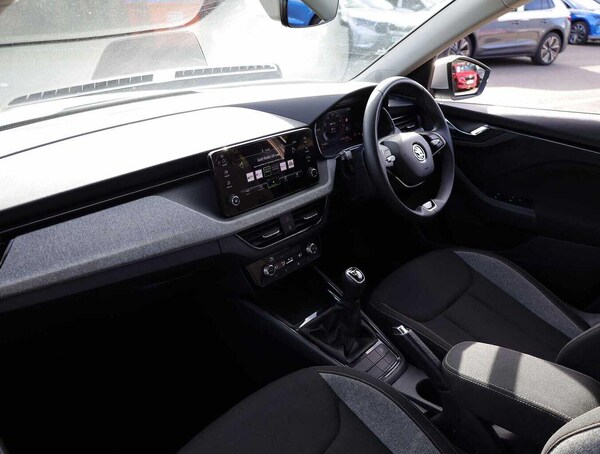 Used Skoda Kamiq 2024 for sale - 76286711: Photo 2
