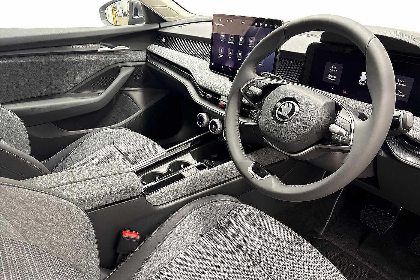 Used Skoda Superb 2024 for sale - 76676597: Photo 11