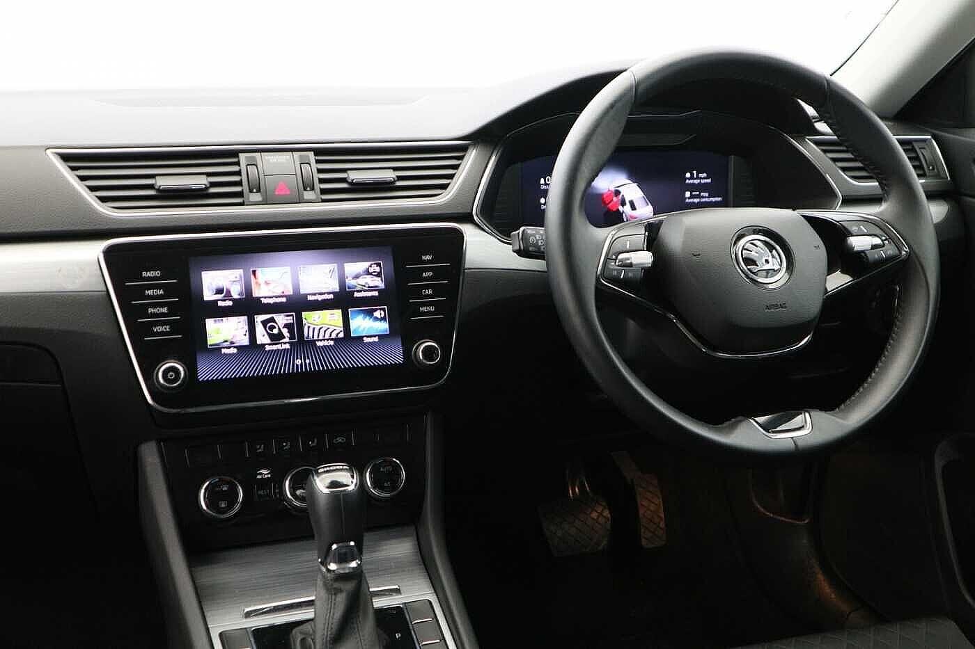 Used Skoda Superb 2022 for sale - 76809288: Photo 2