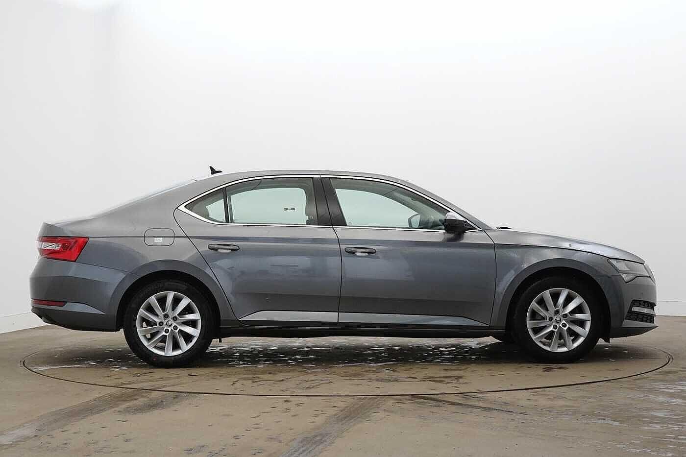 Used Skoda Superb 2022 for sale - 76809288: Photo 4