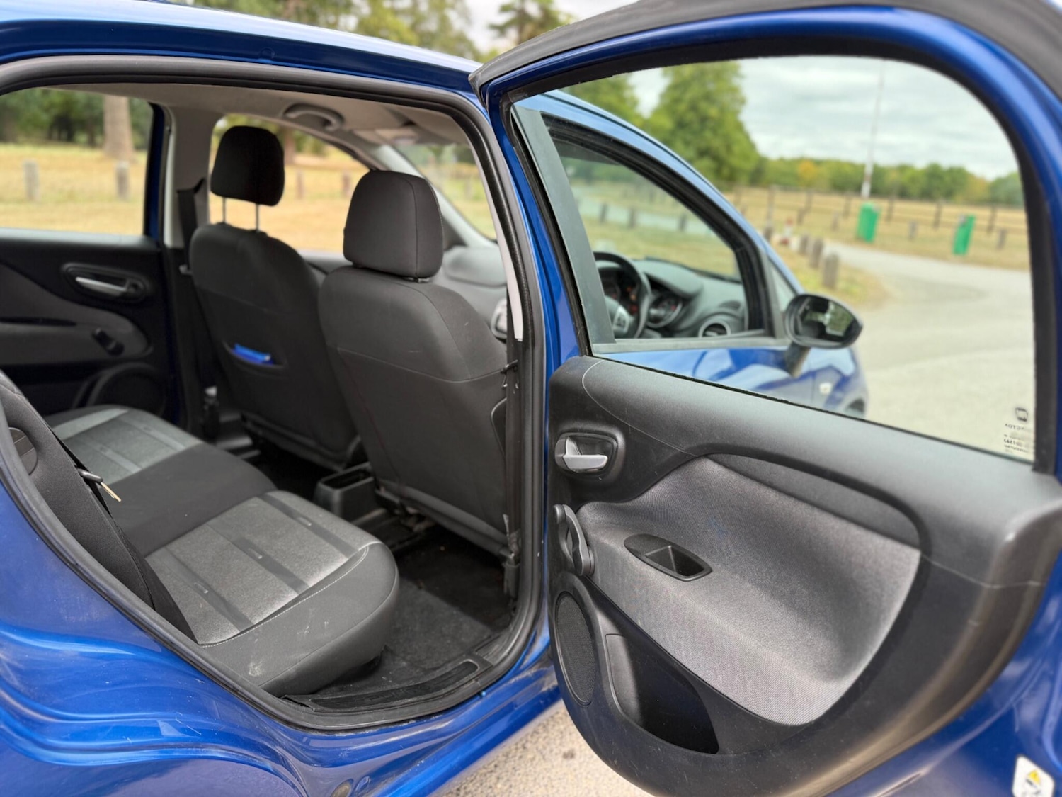 Vehicle 29