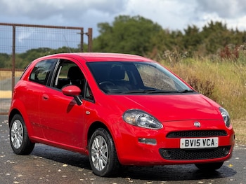 Used Fiat Punto 2015 for sale - 75140695: Photo