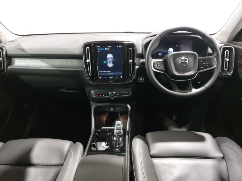 Used Volvo XC40 2024 for sale - 76833854: Photo 2