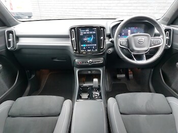 Used Volvo XC40 2024 for sale - 77214358: Photo