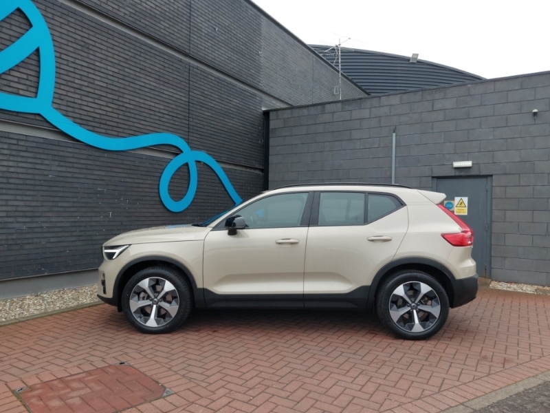 Used Volvo XC40 2024 for sale - 77214358: Photo 4