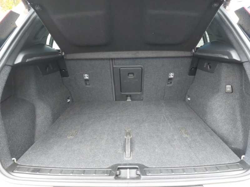 Used Volvo XC40 2024 for sale - 77214358: Photo 8