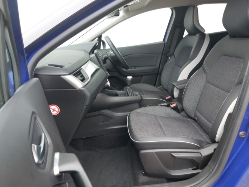 Used Renault Captur 2023 for sale - 77767717: Photo 5