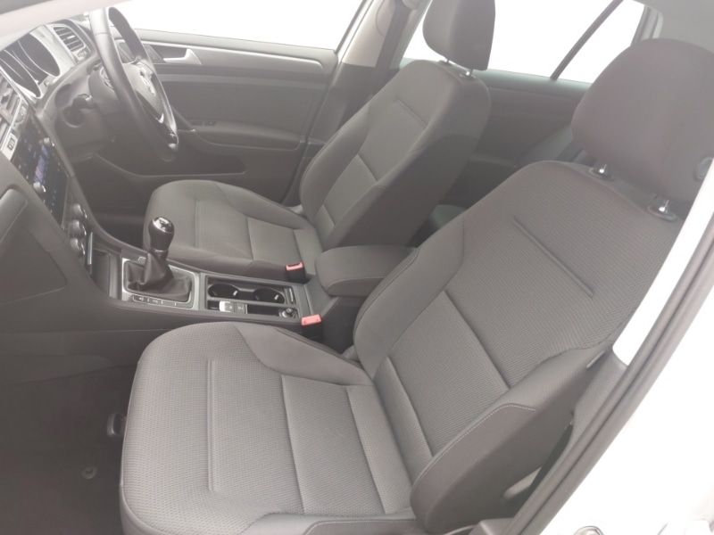 Used Volkswagen Golf 2020 for sale - 77285045: Photo 5