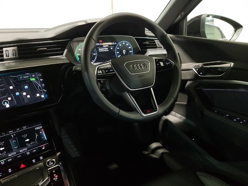 Used Audi e-tron 2022 for sale - 77492270: Photo 10