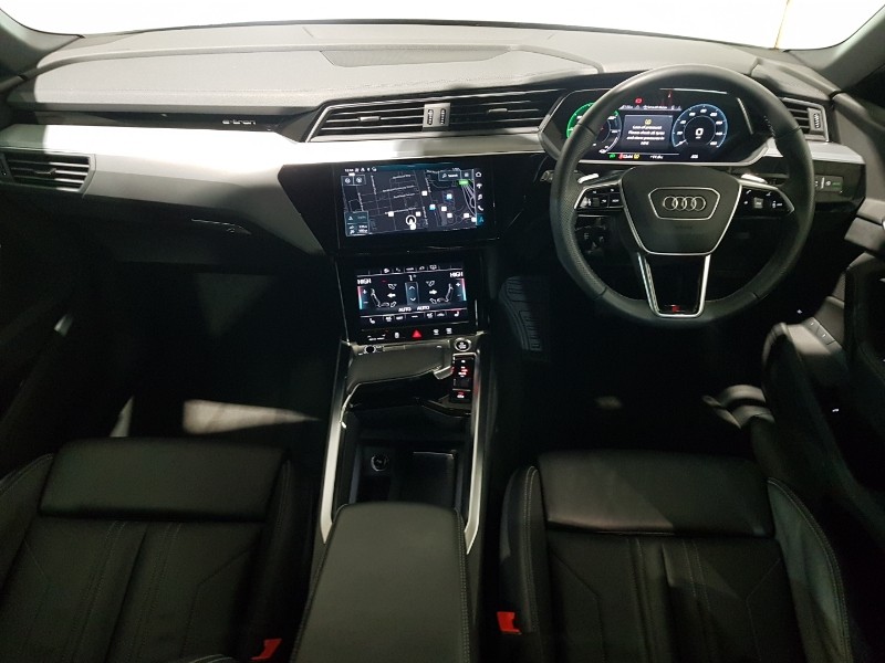 Used Audi e-tron 2022 for sale - 77492270: Photo 2