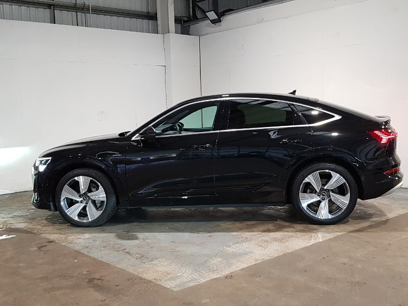 Used Audi e-tron 2022 for sale - 77492270: Photo 4