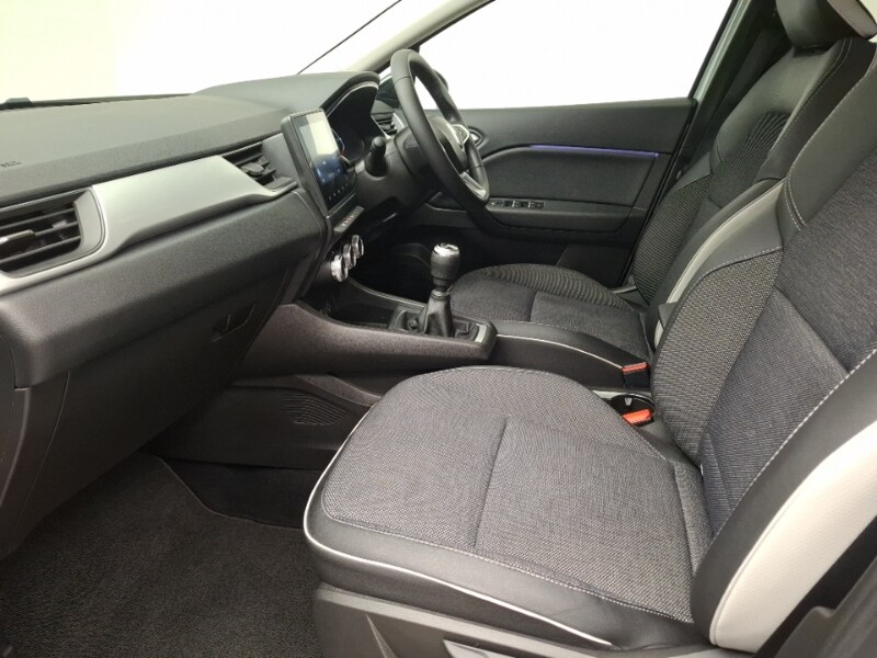 Used Renault Captur 2022 for sale - 77949579: Photo 5