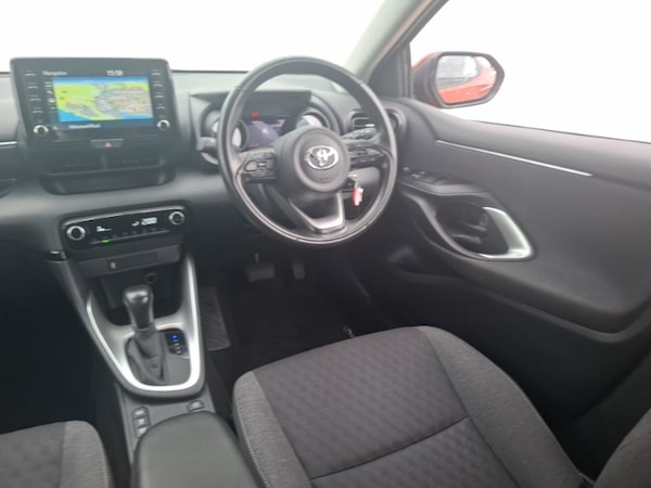 Used Toyota Yaris 2022 for sale - 76195001: Photo 11