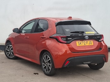 Used Toyota Yaris 2022 for sale - 76195001: Photo 3