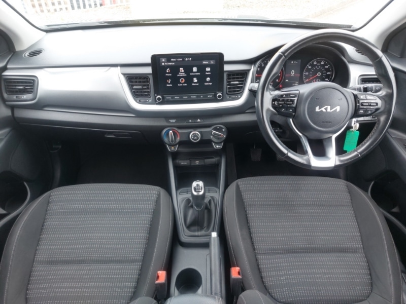 Used Kia Stonic 2022 for sale - 76459567: Photo 2
