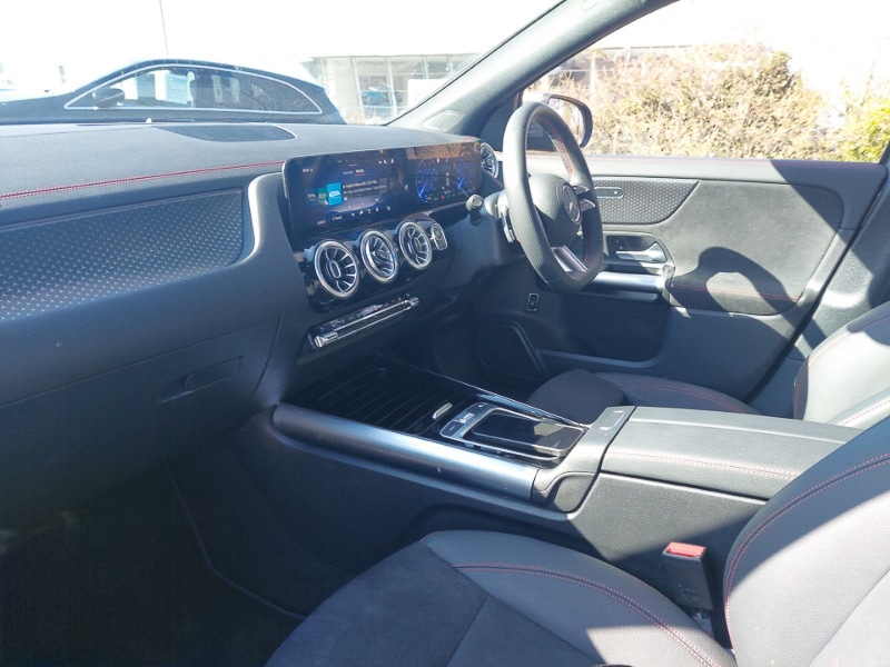 Used Mercedes-Benz EQA 2024 for sale - 76548517: Photo 5