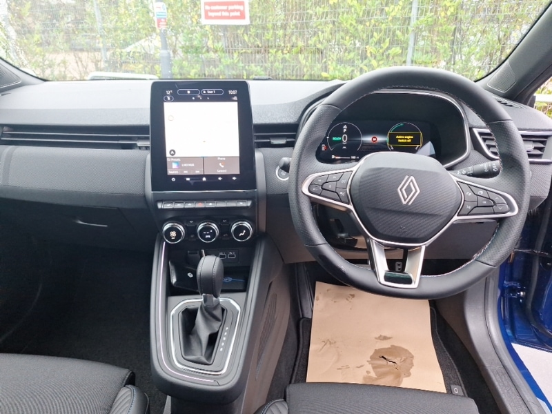 Used Renault Clio 2024 for sale - 76532796: Photo 2