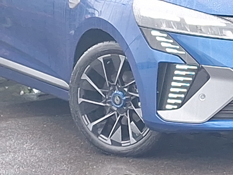 Used Renault Clio 2024 for sale - 76532796: Photo 9