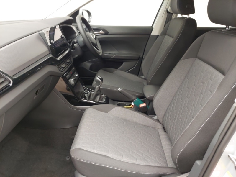 Used Volkswagen T-Cross 2025 for sale - 76881006: Photo 5