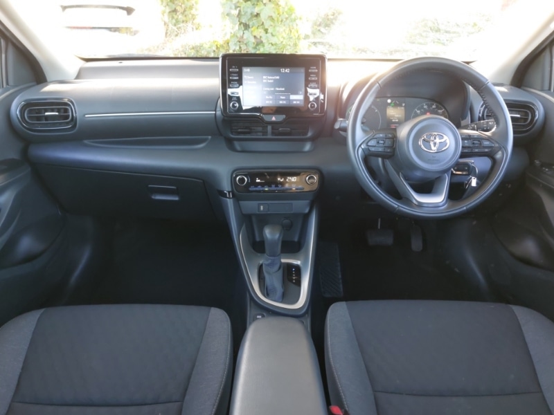 Used Toyota Yaris 2023 for sale - 77912737: Photo 2