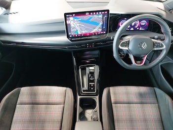 Used Volkswagen Golf 2025 for sale - 75640284: Photo