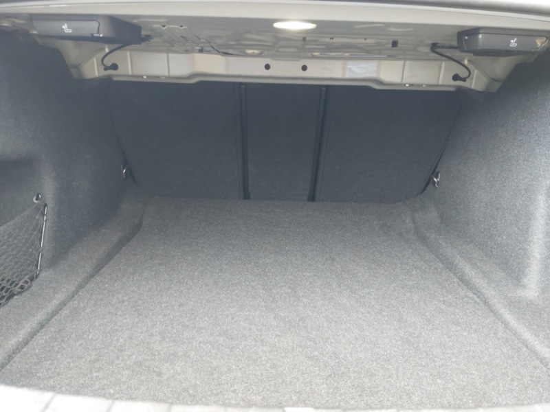 Used BMW 3 Series 2024 for sale - 76838105: Photo 8