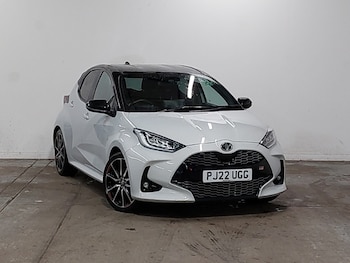 Used Toyota Yaris 2022 for sale - 77500123: Photo