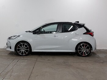 Used Toyota Yaris 2022 for sale - 77500123: Photo