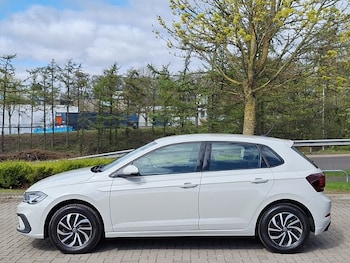 Used Volkswagen Polo 2024 for sale - 78343401: Photo