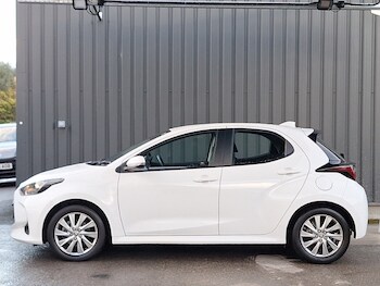 Used Toyota Yaris 2023 for sale - 77055401: Photo