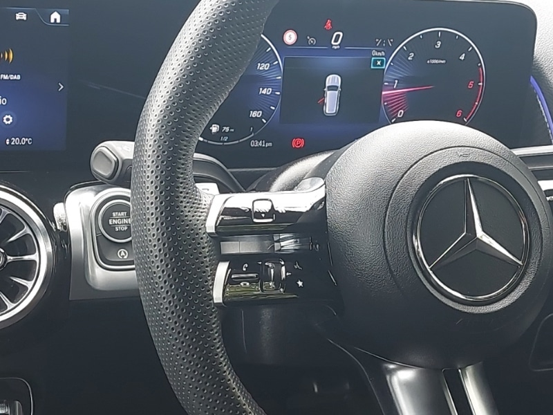 Used Mercedes-Benz GLB 2024 for sale - 76492637: Photo 11