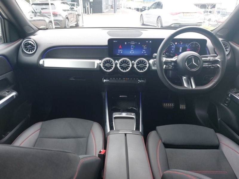 Used Mercedes-Benz GLB 2024 for sale - 76492637: Photo 2