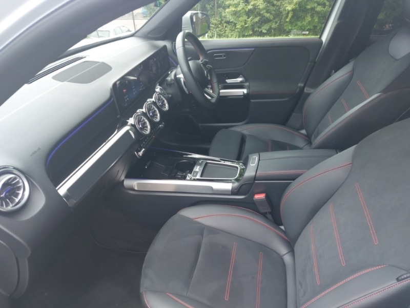 Used Mercedes-Benz GLB 2024 for sale - 76492637: Photo 5