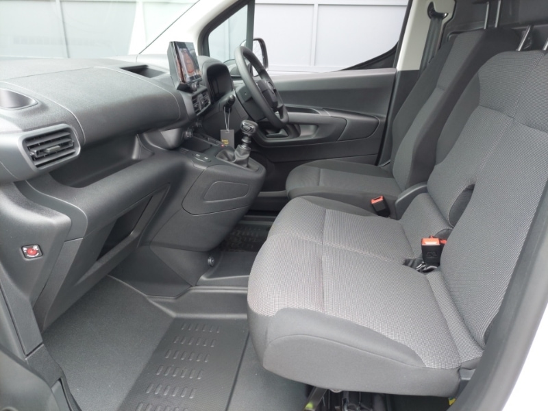 Used Citroen Berlingo 2024 for sale - 76465509: Photo 5