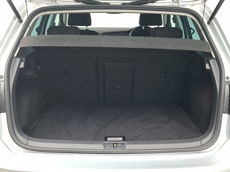 Used Volkswagen Golf 2020 for sale - 77923737: Photo 8