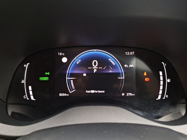 Used Toyota Yaris 2024 for sale - 76135572: Photo 12
