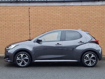 Used Toyota Yaris 2024 for sale - 76135572: Photo 4